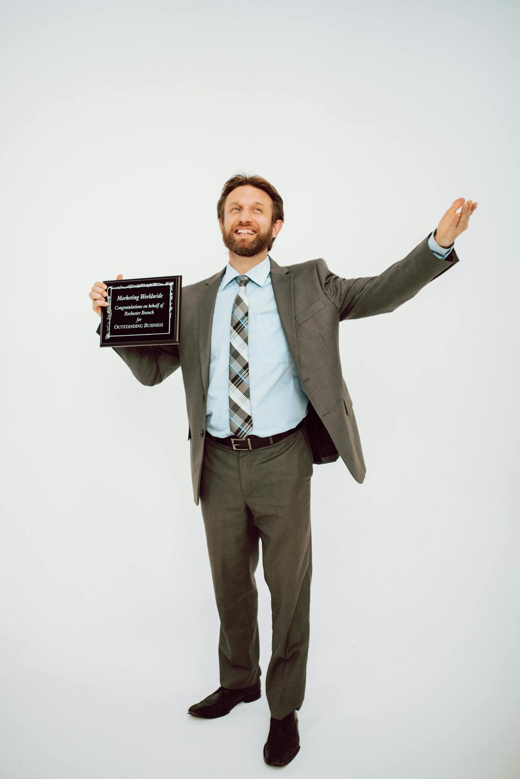 Recognizing Excellence in Performance Reviews: A Leadership Necessity